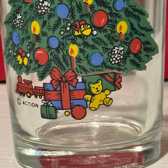 1993 "Holiday Magic 13 oz Beverage Glasses by Action Industries - Set of 8 - Picture 6 of 10